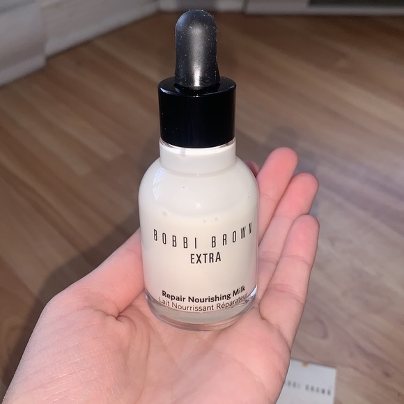 Bobbi Brown | Nourishing Milk - Picture 2 of 11